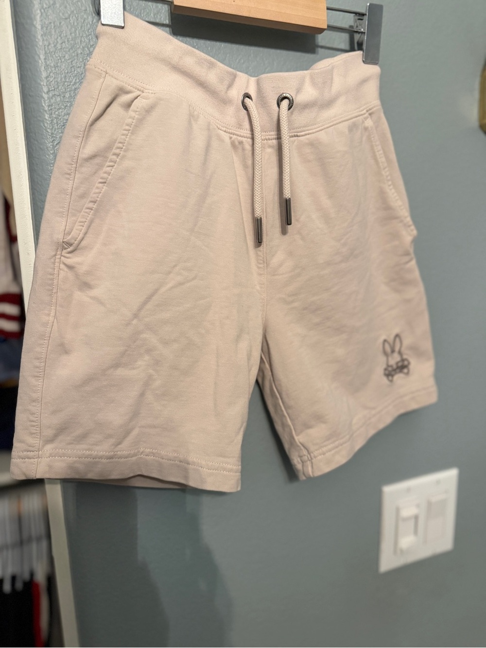 Boys Psycho Bunny cream beige cotton shorts